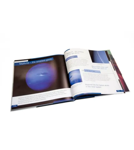 Kosmoss. Netukšs tukšums. Zināšanu grāmata ENG (Cietais vāks)