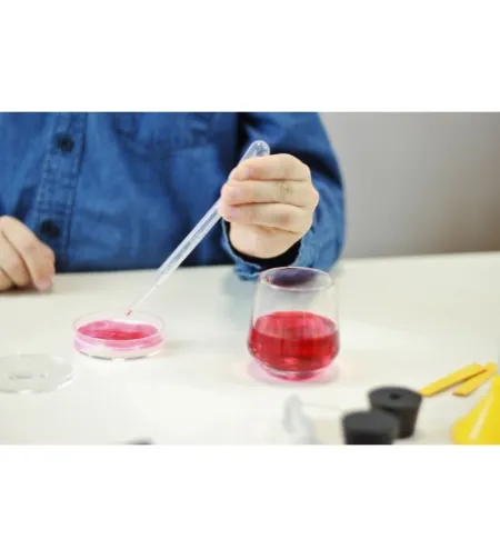 Chemijos laboratorija su 150 eksperimentų Buki