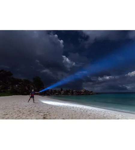 LED LENSER MT18 torch