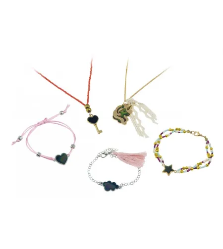 Maģisku rotājumu komplekts, Buki