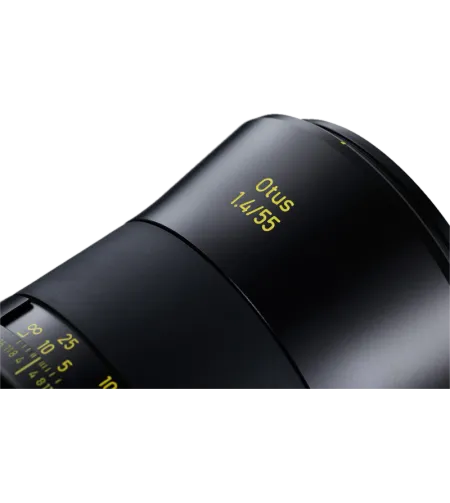 Zeiss Otus 55mm f/1.4 Canon EF (ZE)