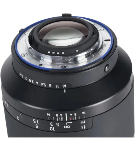 Zeiss Milvus 35mm f/1.4mm Canon EF (ZE)